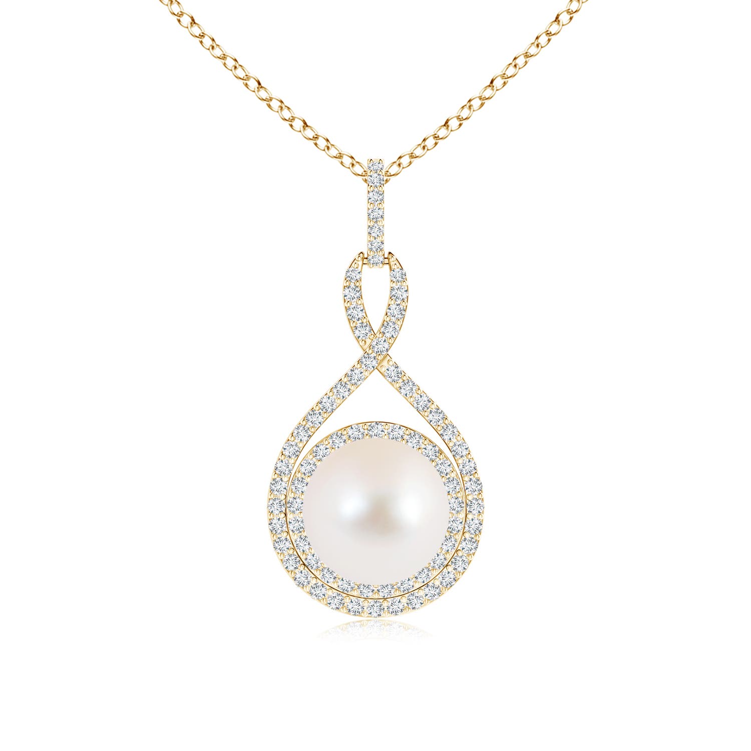 AAA - Freshwater Cultured Pearl / 5.69 CT / 14 KT Yellow Gold