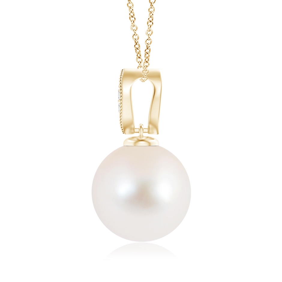 10mm AAA Freshwater Pearl Pendant with Diamond Leaf Bale in Yellow Gold product image