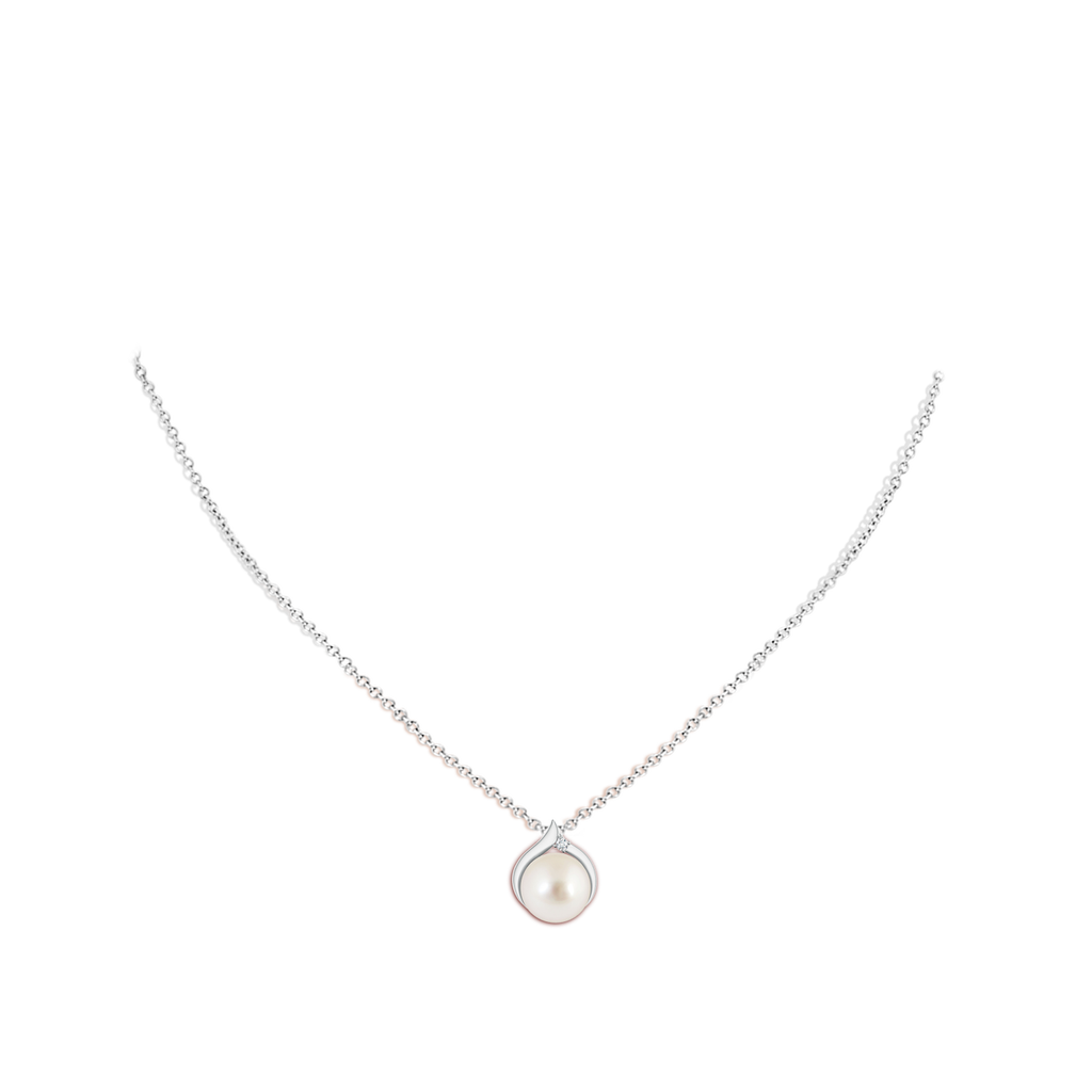 10mm AAAA South Sea Pearl Solitaire Pendant with Diamond in White Gold Body-Neck