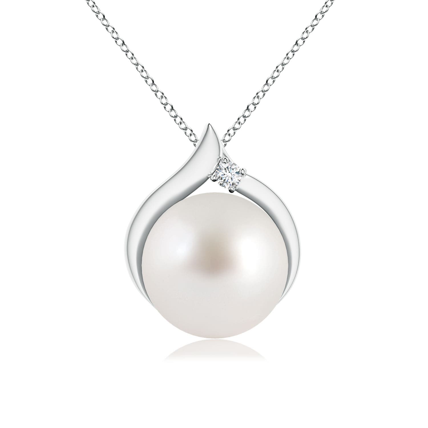 AAA - South Sea Cultured Pearl / 5.27 CT / 14 KT White Gold