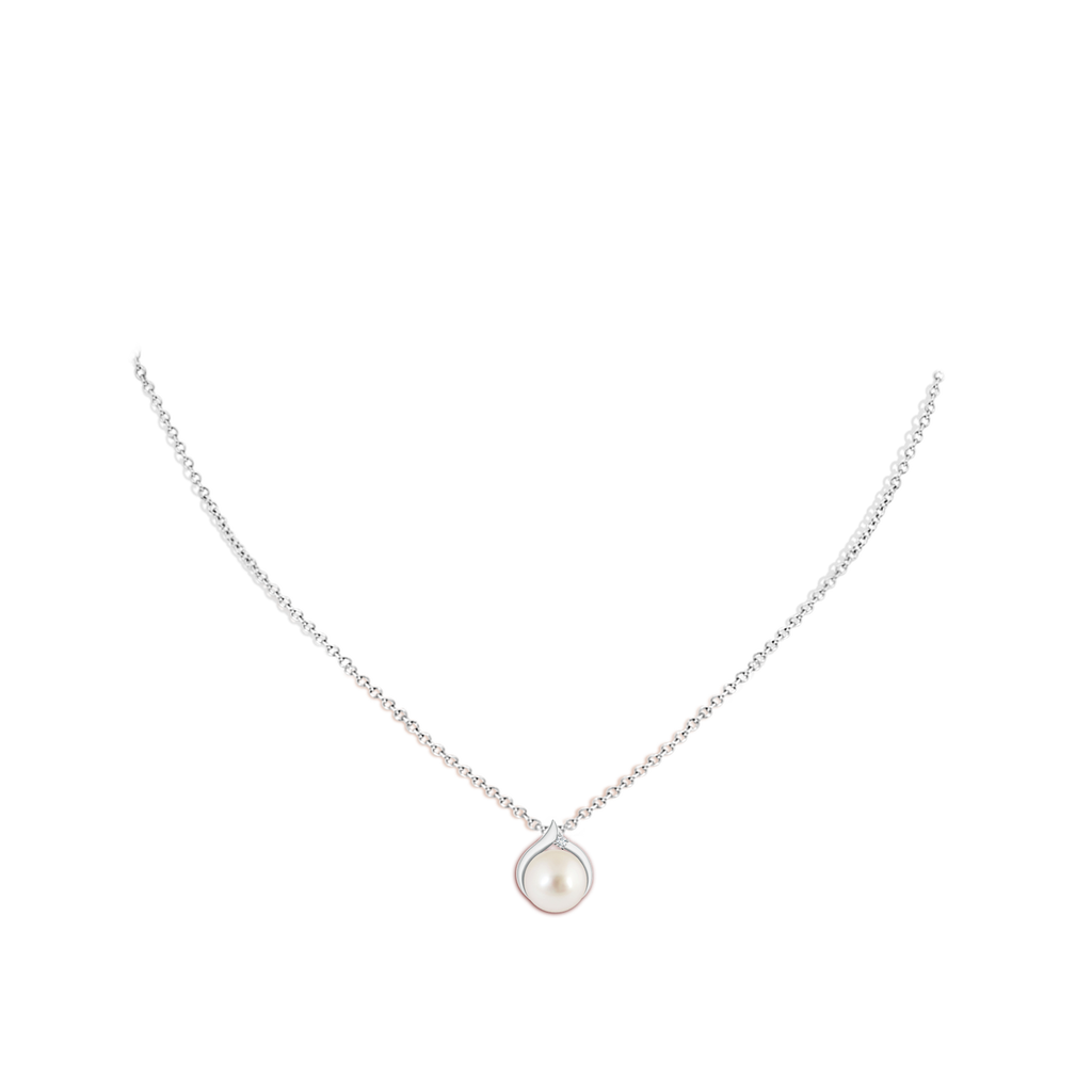 9mm AAAA South Sea Pearl Solitaire Pendant with Diamond in White Gold Body-Neck