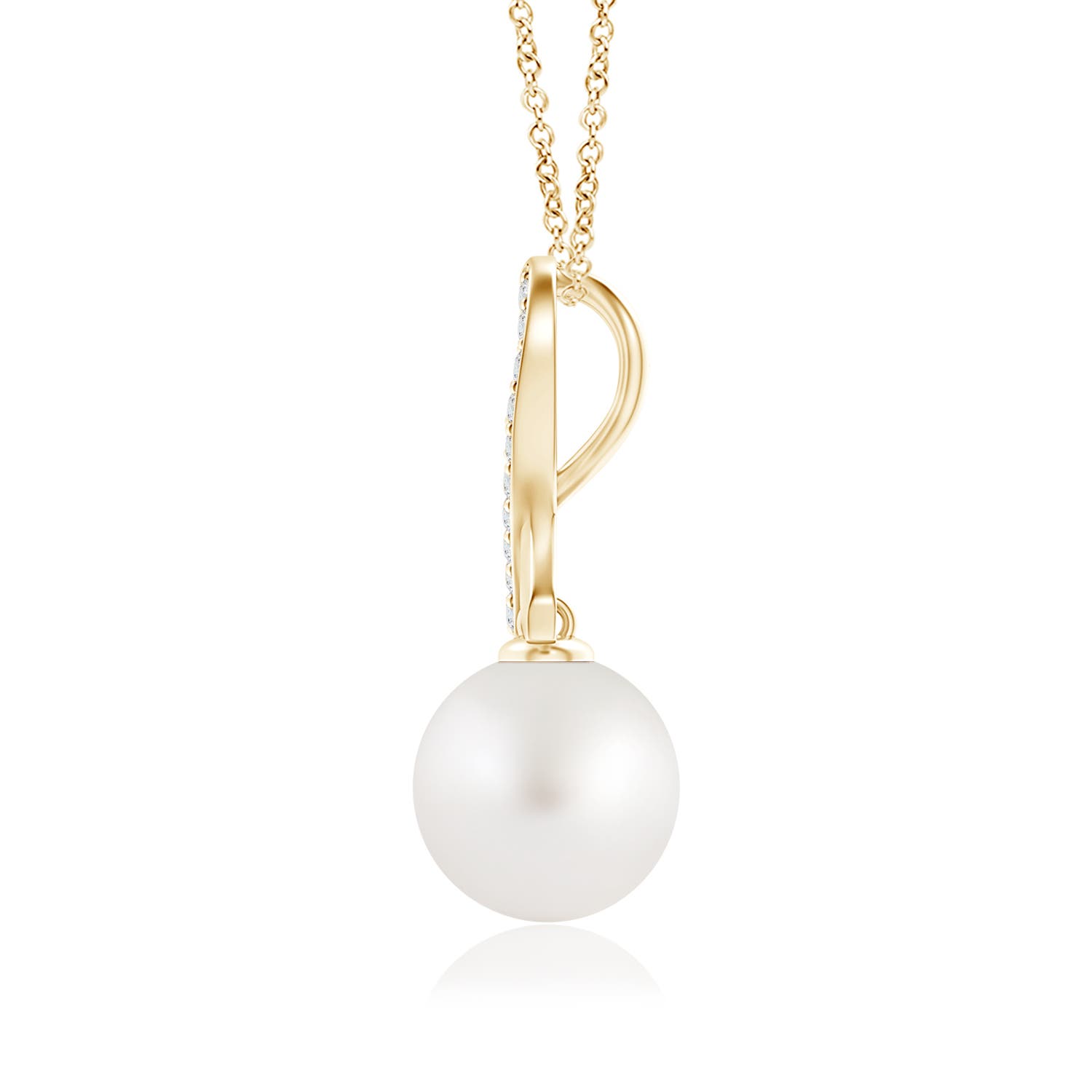 AA - South Sea Cultured Pearl / 9.7 CT / 14 KT Yellow Gold