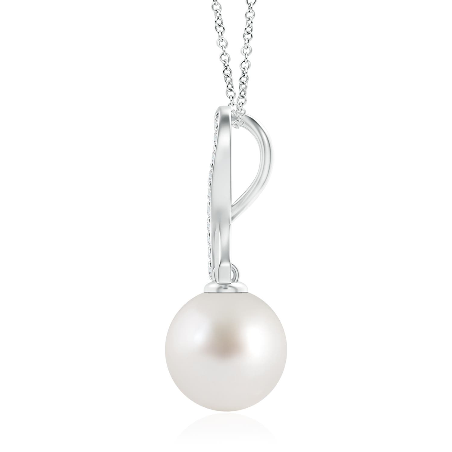 AAA - South Sea Cultured Pearl / 12.62 CT / 14 KT White Gold