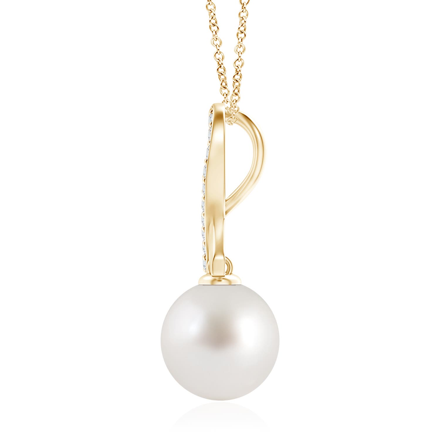 AAA - South Sea Cultured Pearl / 12.62 CT / 14 KT Yellow Gold