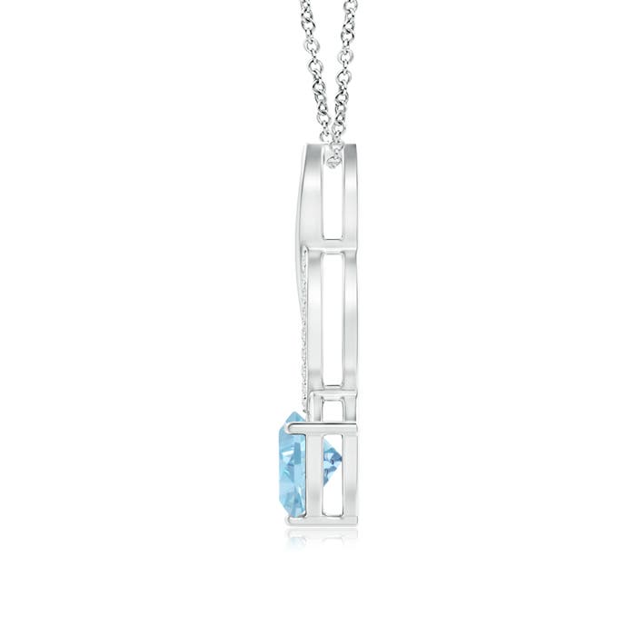 A - Swiss Blue Topaz / 1.38 CT / 14 KT White Gold