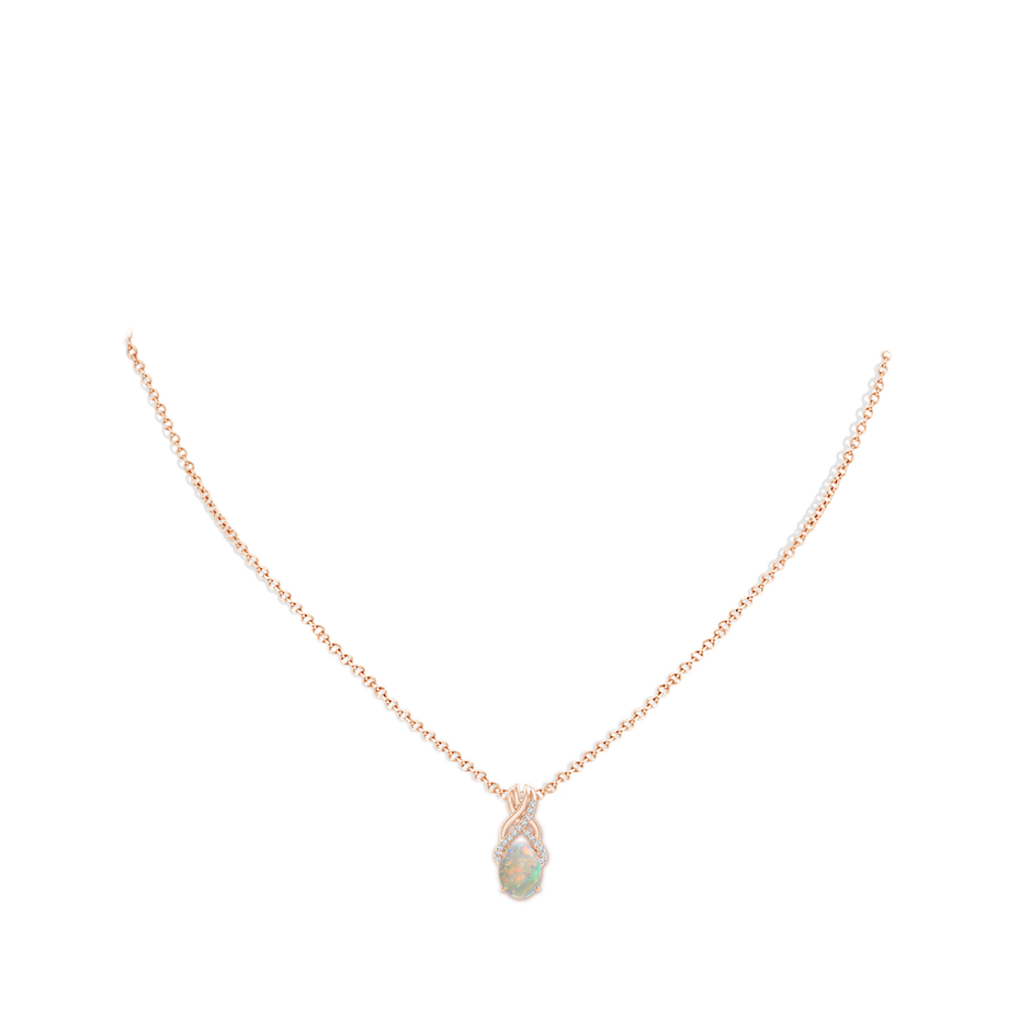 8x6mm AAAA Oval Opal Criss Cross Pendant with Diamonds in Rose Gold pen