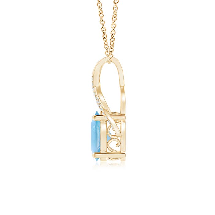 A - Swiss Blue Topaz / 4.81 CT / 14 KT Yellow Gold