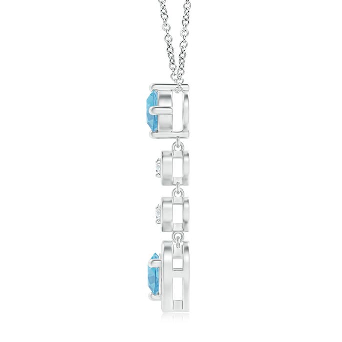 A - Swiss Blue Topaz / 1.99 CT / 14 KT White Gold