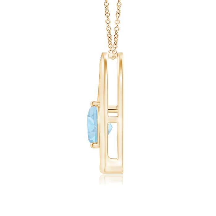 AAA - Aquamarine / 0.79 CT / 14 KT Yellow Gold