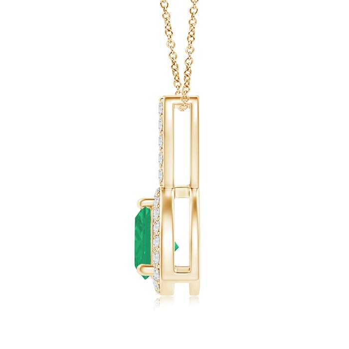 A - Emerald / 0.55 CT / 14 KT Yellow Gold