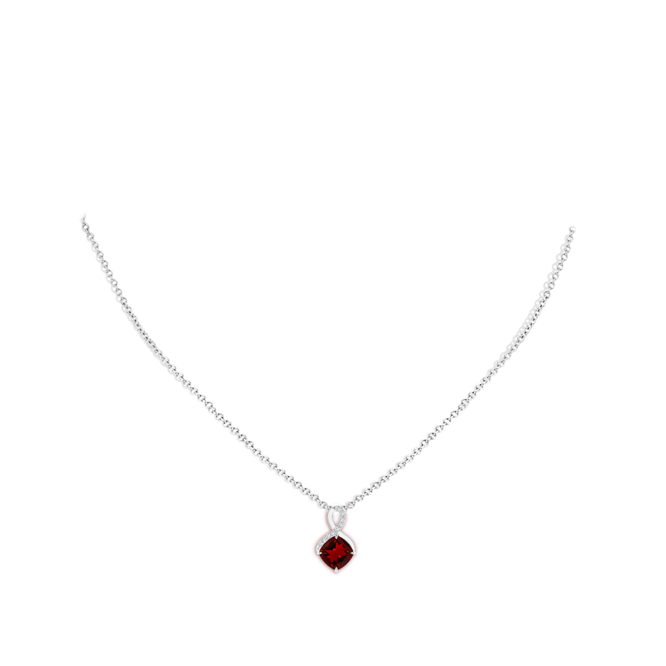 7mm AAAA Claw-Set Garnet Infinity Pendant with Diamonds in P950 Platinum pen
