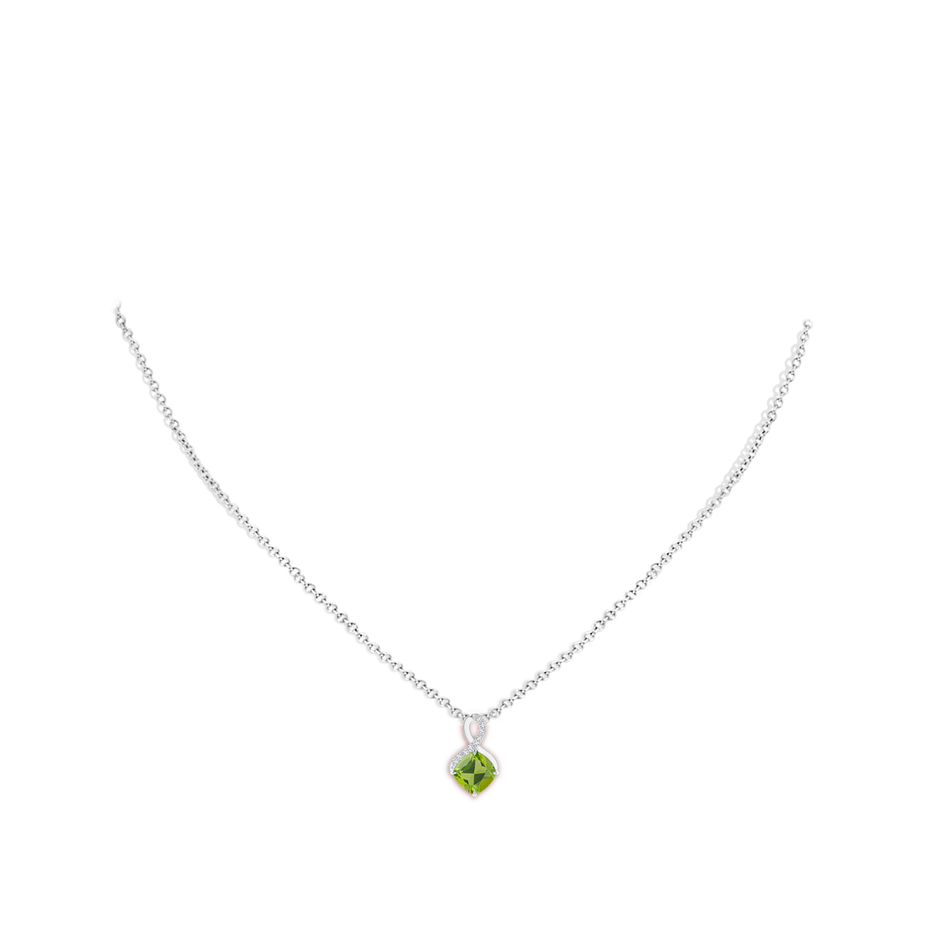 6mm AAA Claw-Set Peridot Infinity Pendant with Diamonds in S999 Silver body-neck
