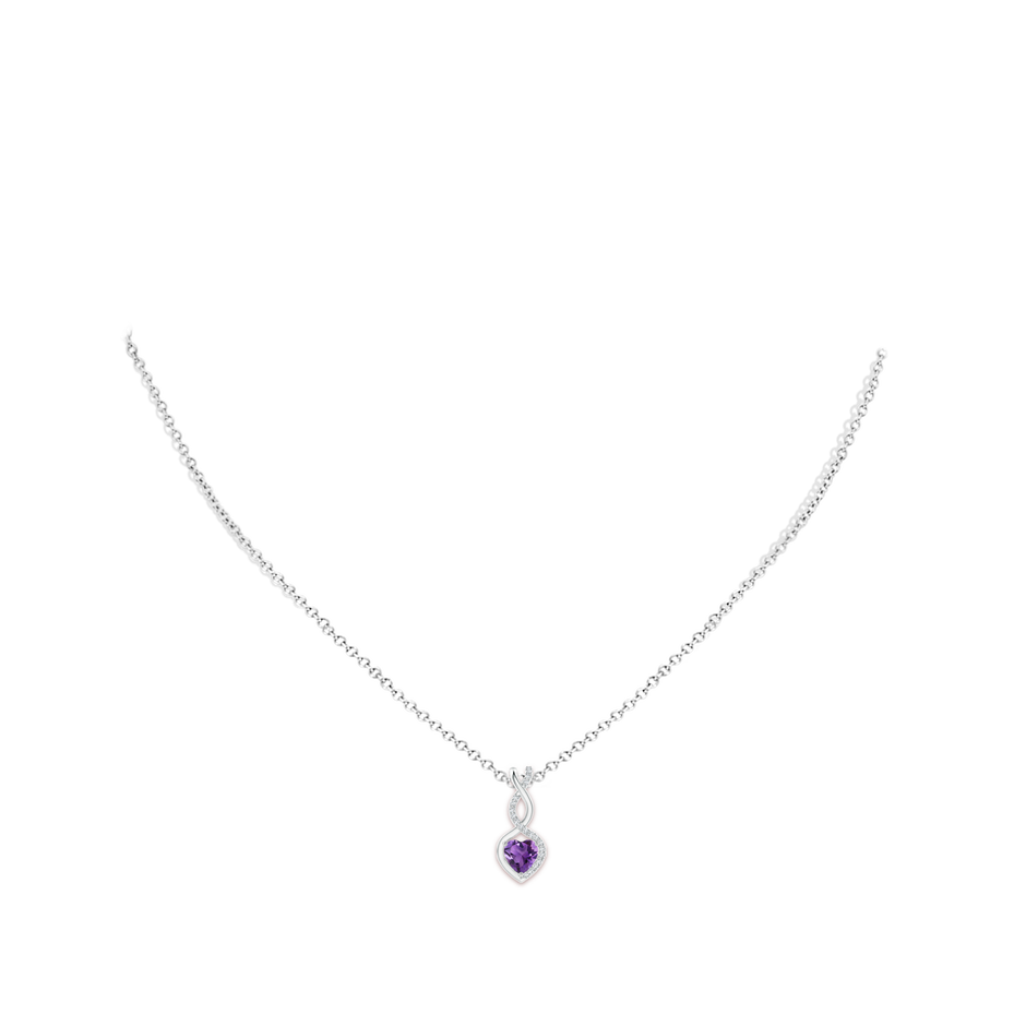5mm AAA Heart-Shaped Amethyst Infinity Pendant with Diamond Accents in S999 Silver pen