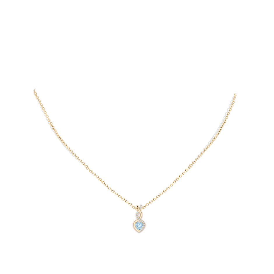 4mm AA Heart-Shaped Aquamarine Infinity Pendant with Diamond Accents in Yellow Gold pen