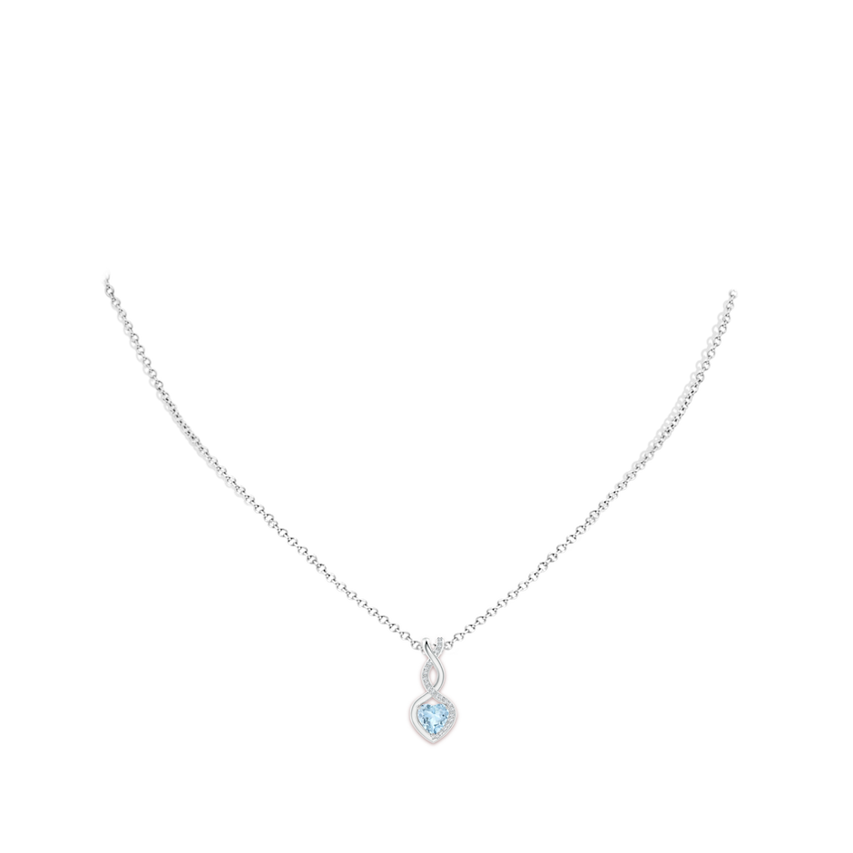 6mm AA Heart-Shaped Aquamarine Infinity Pendant with Diamond Accents in White Gold pen