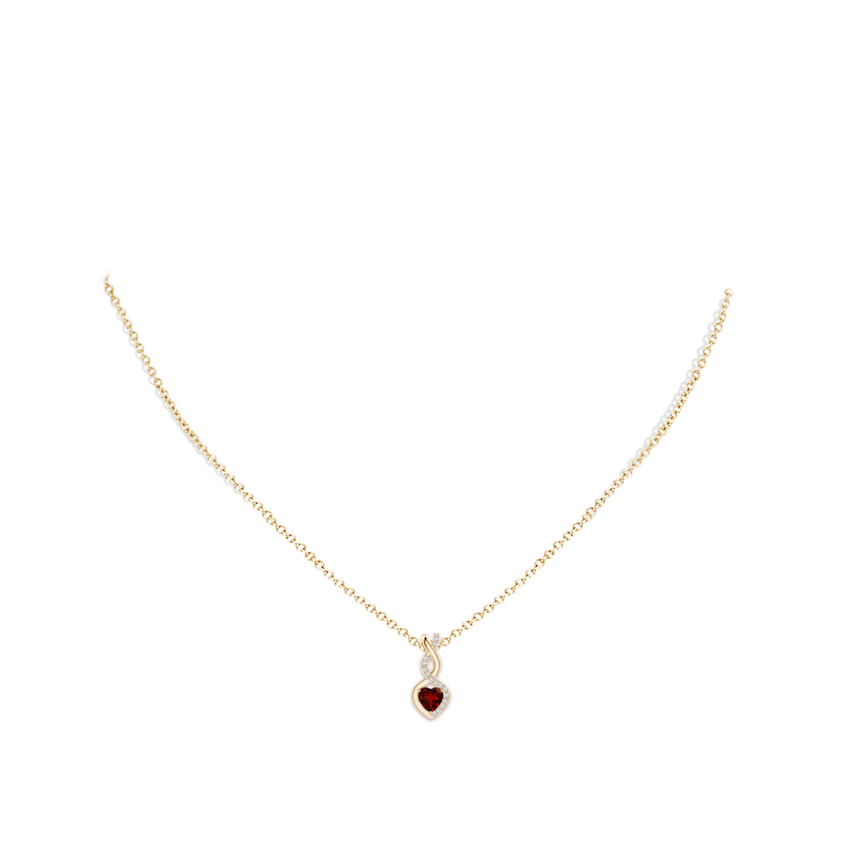 4mm AAAA Heart-Shaped Garnet Infinity Pendant with Diamond Accents in Yellow Gold pen
