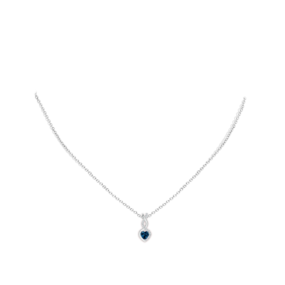 4mm AAAA Heart-Shaped London Blue Topaz Infinity Pendant with Diamond Accents in S999 Silver pen
