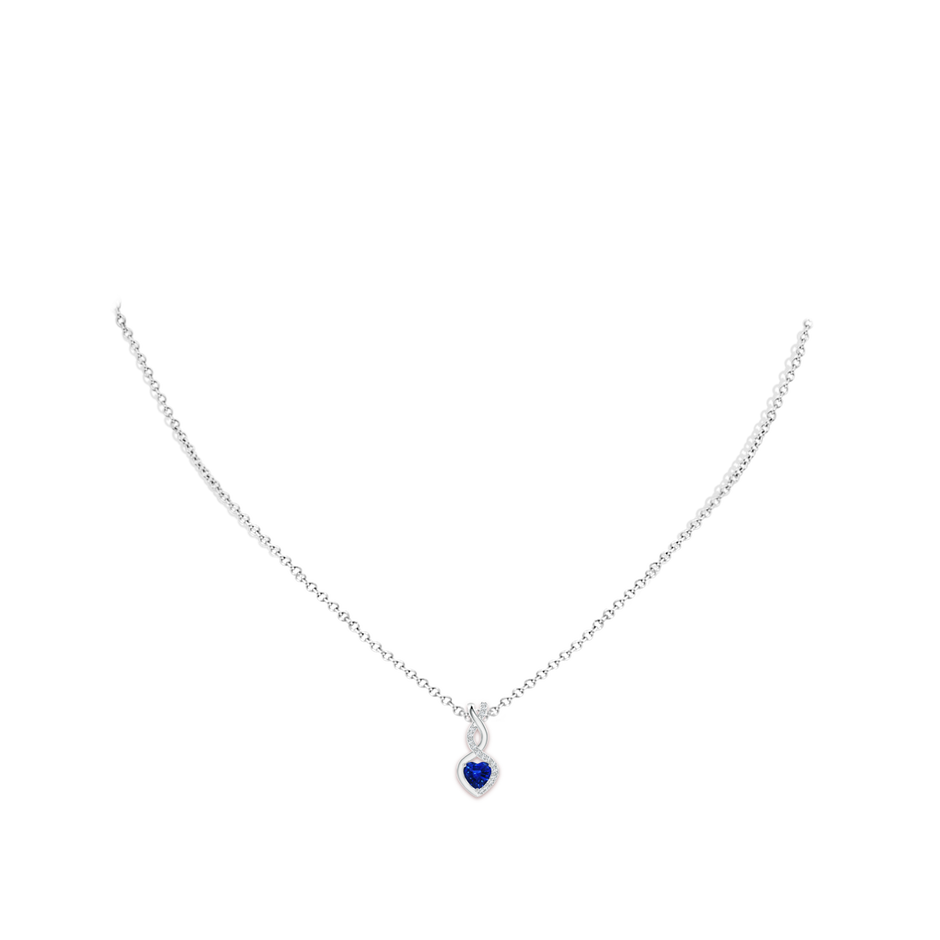 4mm AAAA Heart-Shaped Blue Sapphire Infinity Pendant with Diamond Accents in P950 Platinum pen