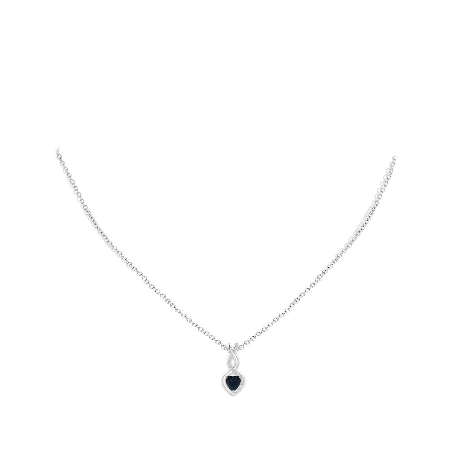 5mm A Heart-Shaped Blue Sapphire Infinity Pendant with Diamond Accents in P950 Platinum pen