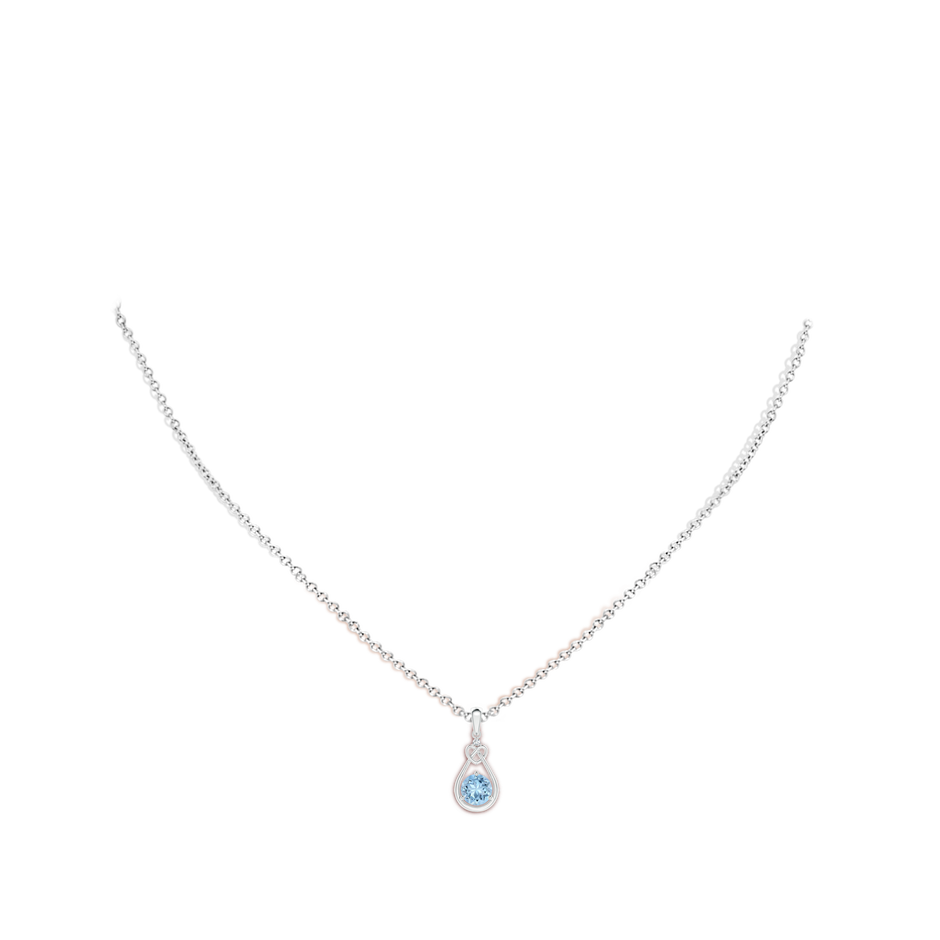 5mm AAA Aquamarine Knotted Heart Pendant with Diamond in White Gold body-neck