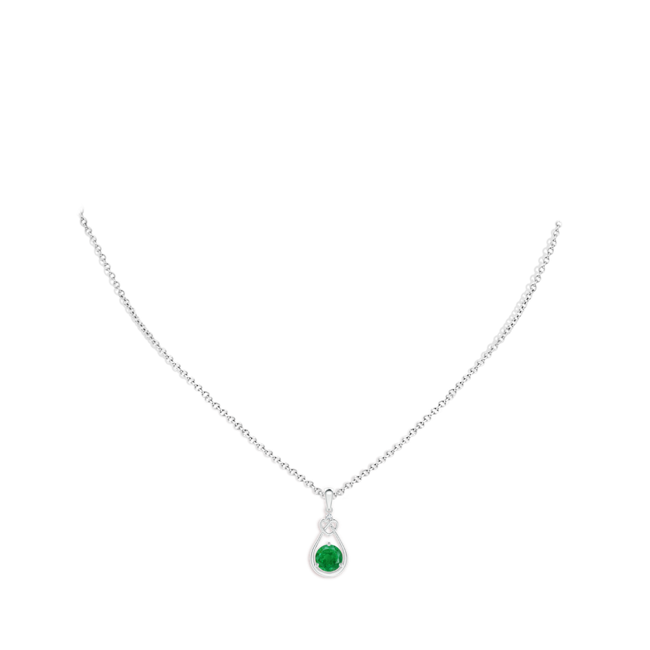 6mm AA Emerald Knotted Heart Pendant with Diamond in P950 Platinum pen