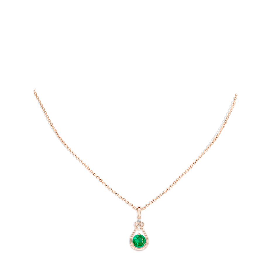 7mm AAA Emerald Knotted Heart Pendant with Diamond in Rose Gold pen