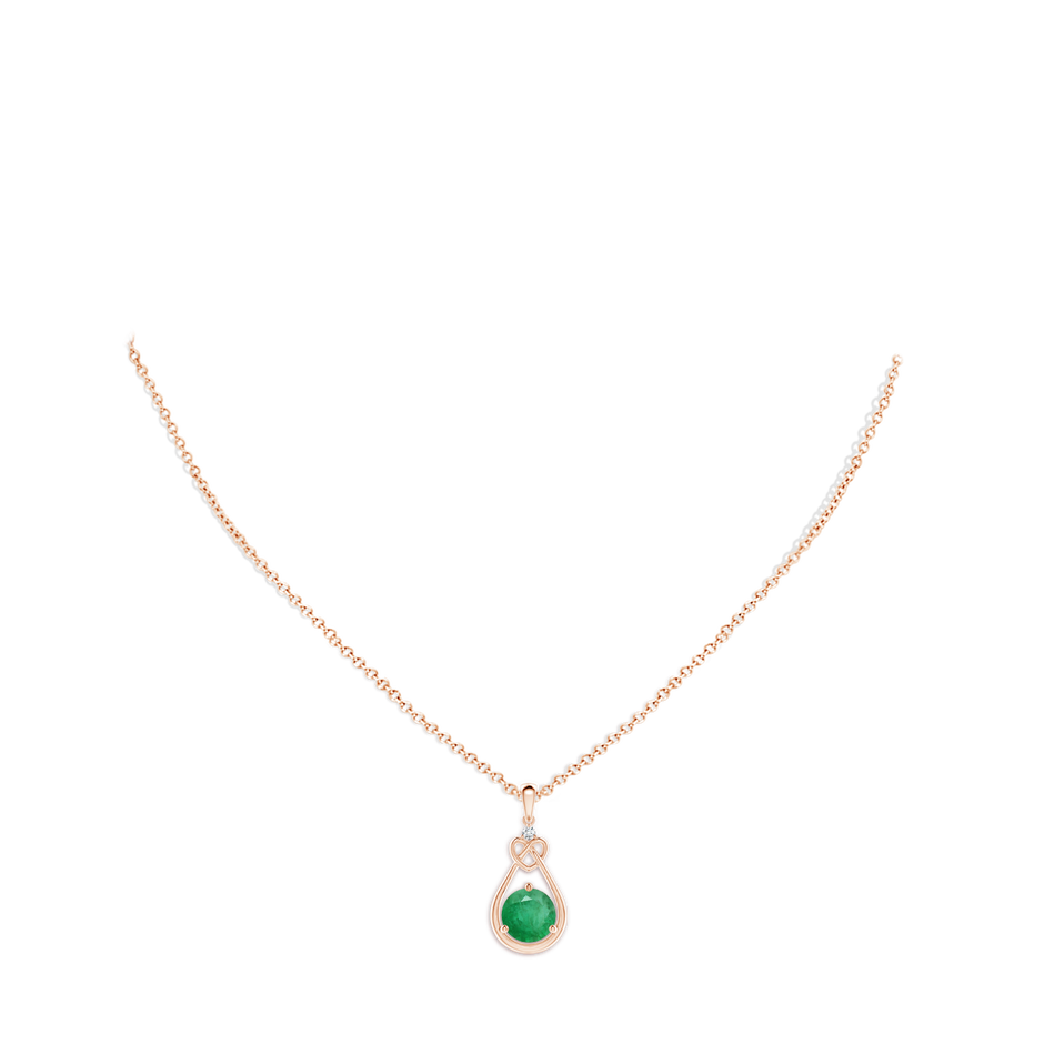 9mm A Emerald Knotted Heart Pendant with Diamond in Rose Gold pen