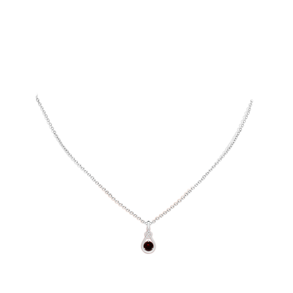 5mm A Garnet Knotted Heart Pendant with Diamond in P950 Platinum body-neck