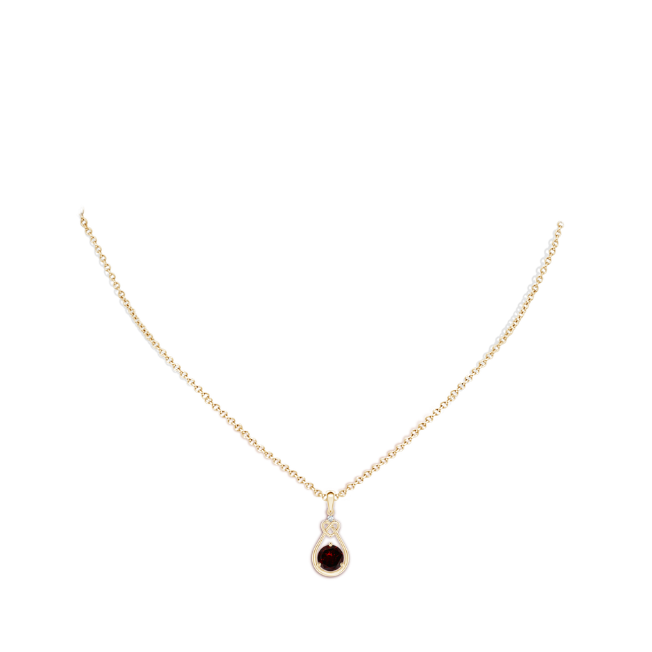 6mm A Garnet Knotted Heart Pendant with Diamond in Yellow Gold body-neck