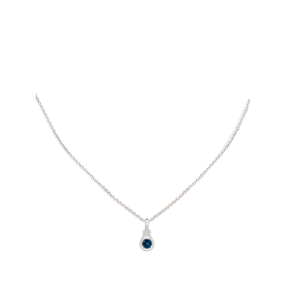 5mm AAA London Blue Topaz Knotted Heart Pendant with Diamond in P950 Platinum body-neck
