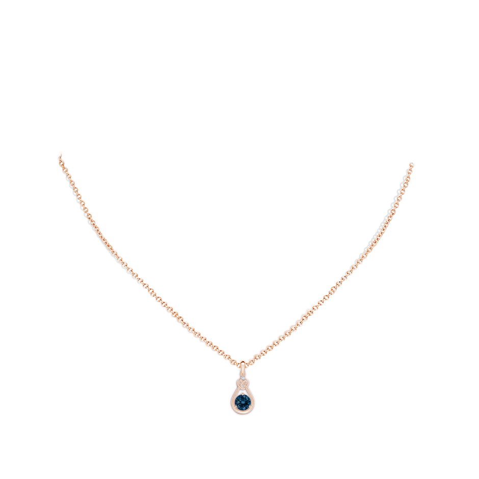 5mm AAAA London Blue Topaz Knotted Heart Pendant with Diamond in Rose Gold body-neck