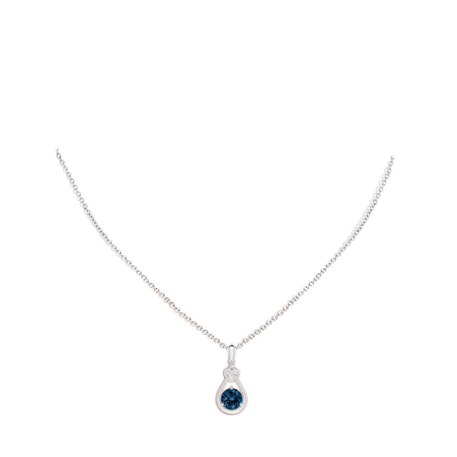 7mm AAAA London Blue Topaz Knotted Heart Pendant with Diamond in P950 Platinum body-neck