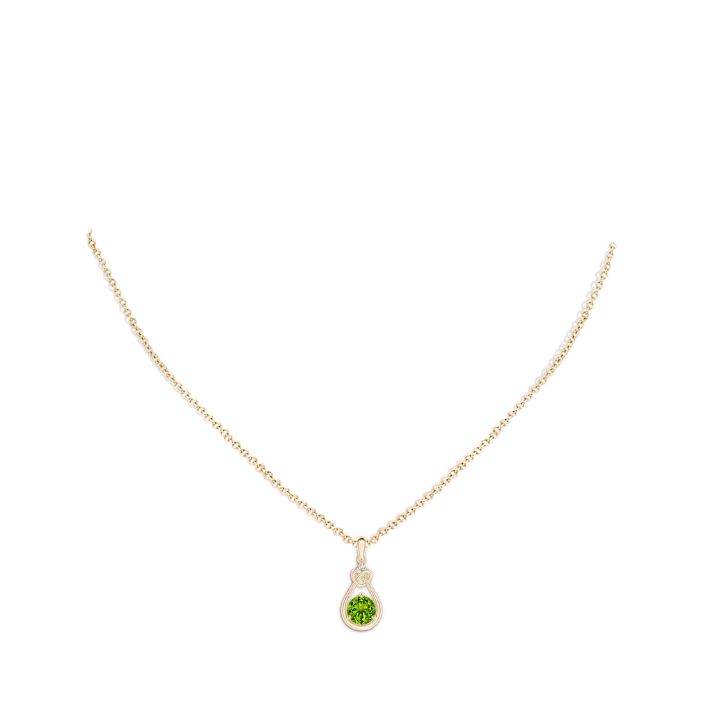 6mm AAAA Peridot Knotted Heart Pendant with Diamond in Yellow Gold Body-Neck