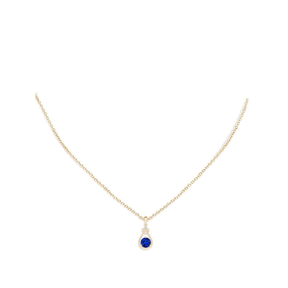 5mm AAAA Sapphire Knotted Heart Pendant with Diamond in Yellow Gold pen