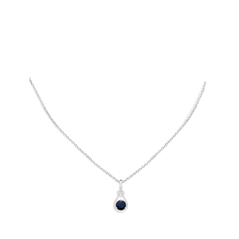 6mm A Sapphire Knotted Heart Pendant with Diamond in White Gold pen
