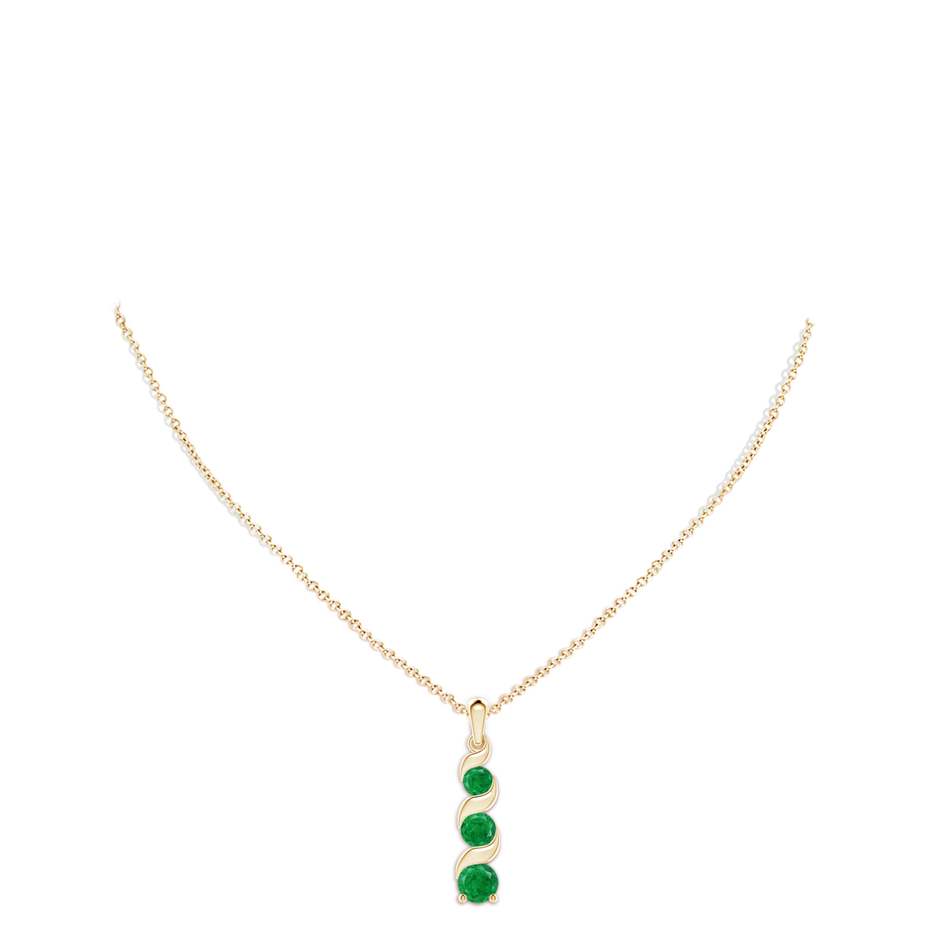 7mm AA Channel-Set Round Emerald Three Stone Journey Pendant in Yellow Gold pen