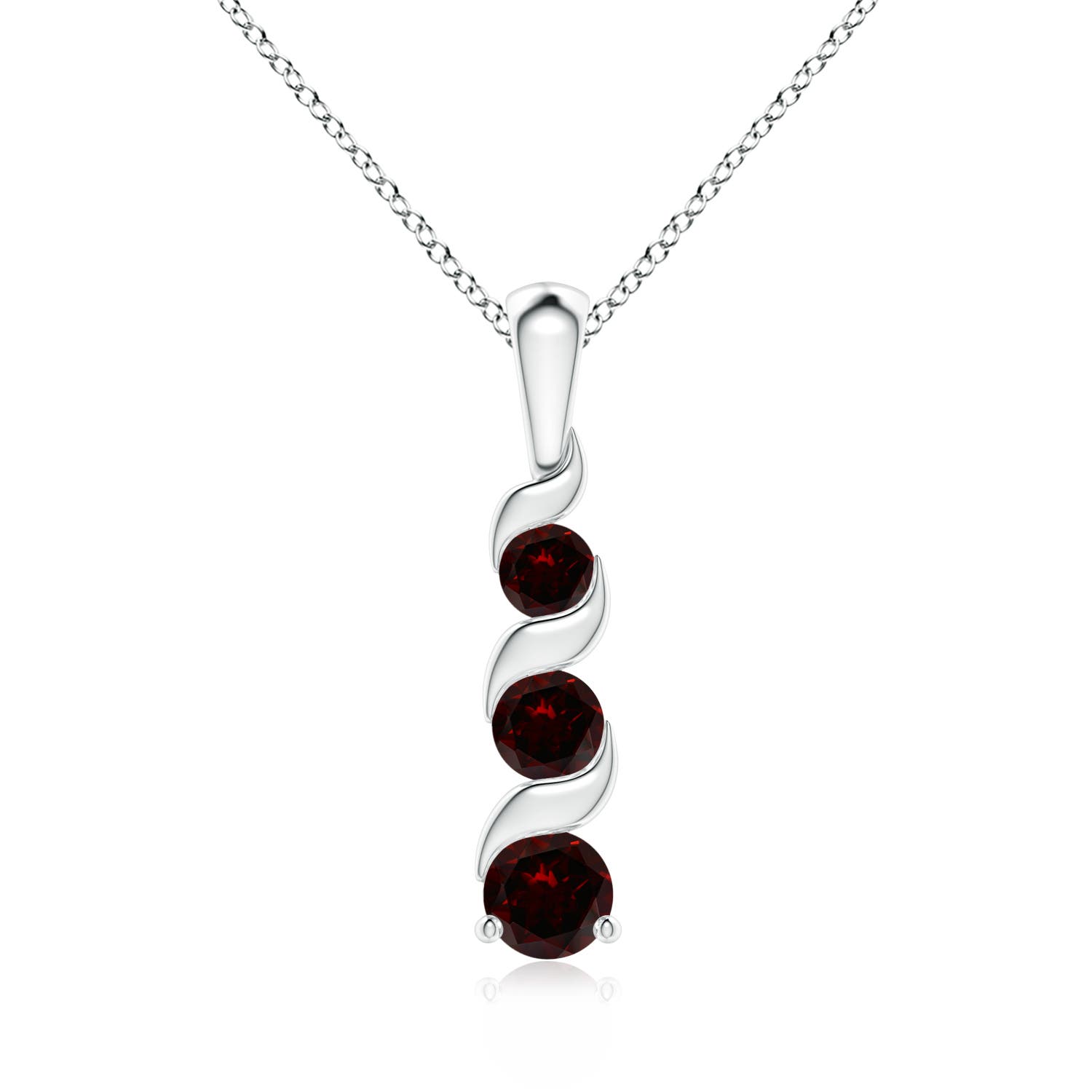 A - Garnet / 0.68 CT / 14 KT White Gold