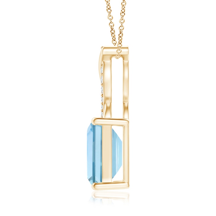 8x6mm AAA Aquamarine Pendant with Diamond Entwined Bale in Yellow Gold Product Image