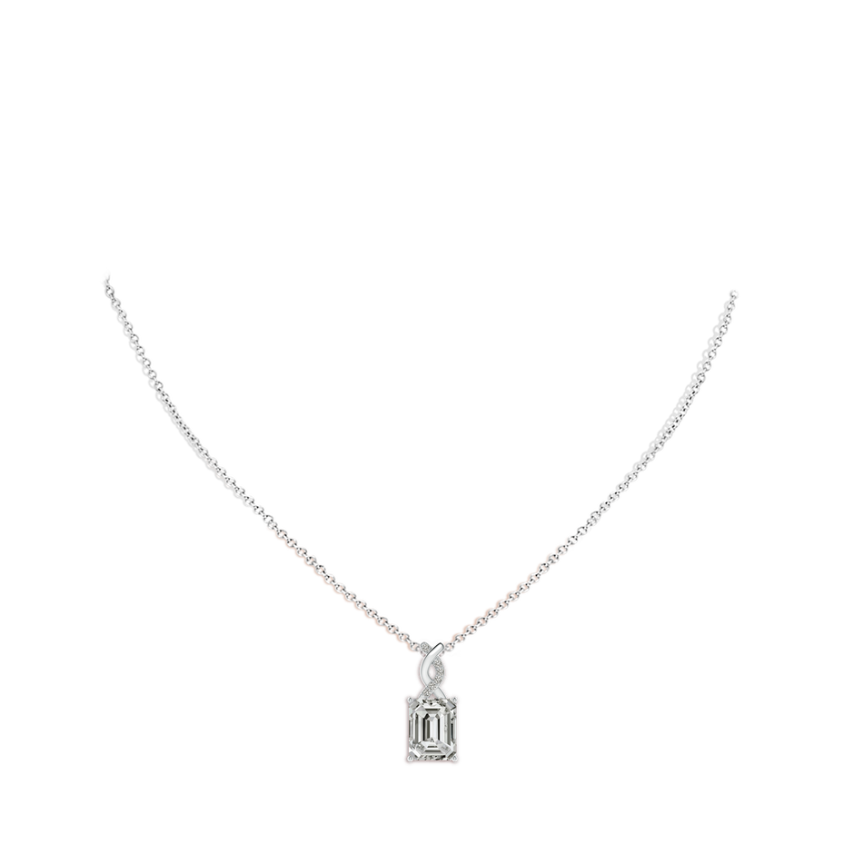11x8.5mm KI3 Diamond Pendant with Entwined Bale in S999 Silver pen