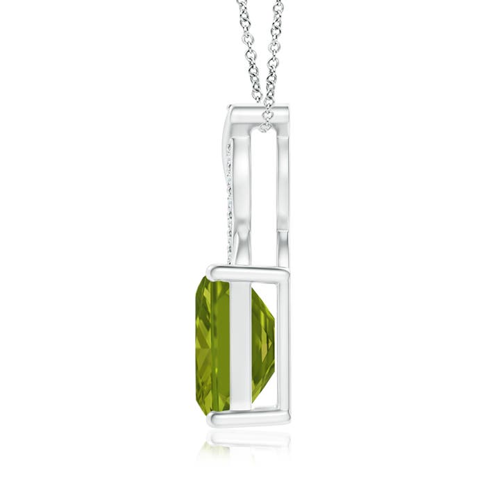 AAA - Peridot / 1.64 CT / 14 KT White Gold