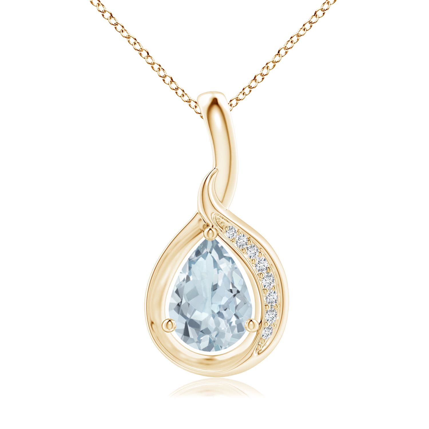 A - Aquamarine / 0.58 CT / 14 KT Yellow Gold