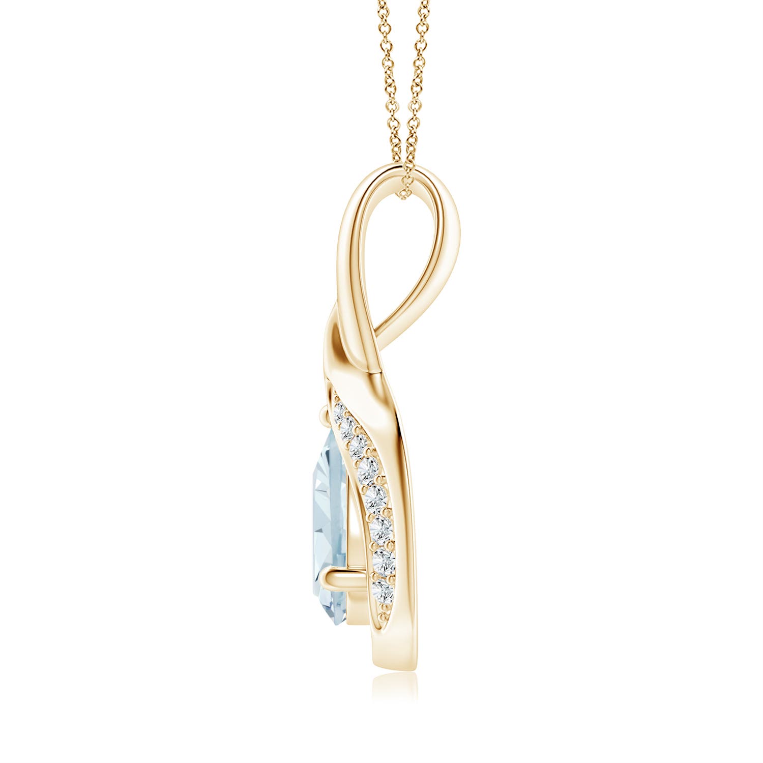 A - Aquamarine / 0.58 CT / 14 KT Yellow Gold