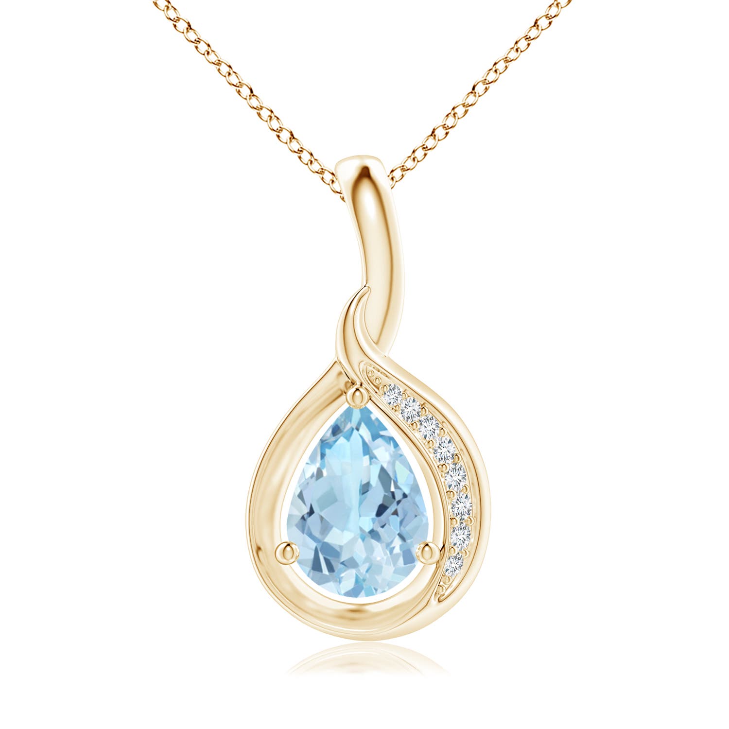 AAA - Aquamarine / 0.58 CT / 14 KT Yellow Gold