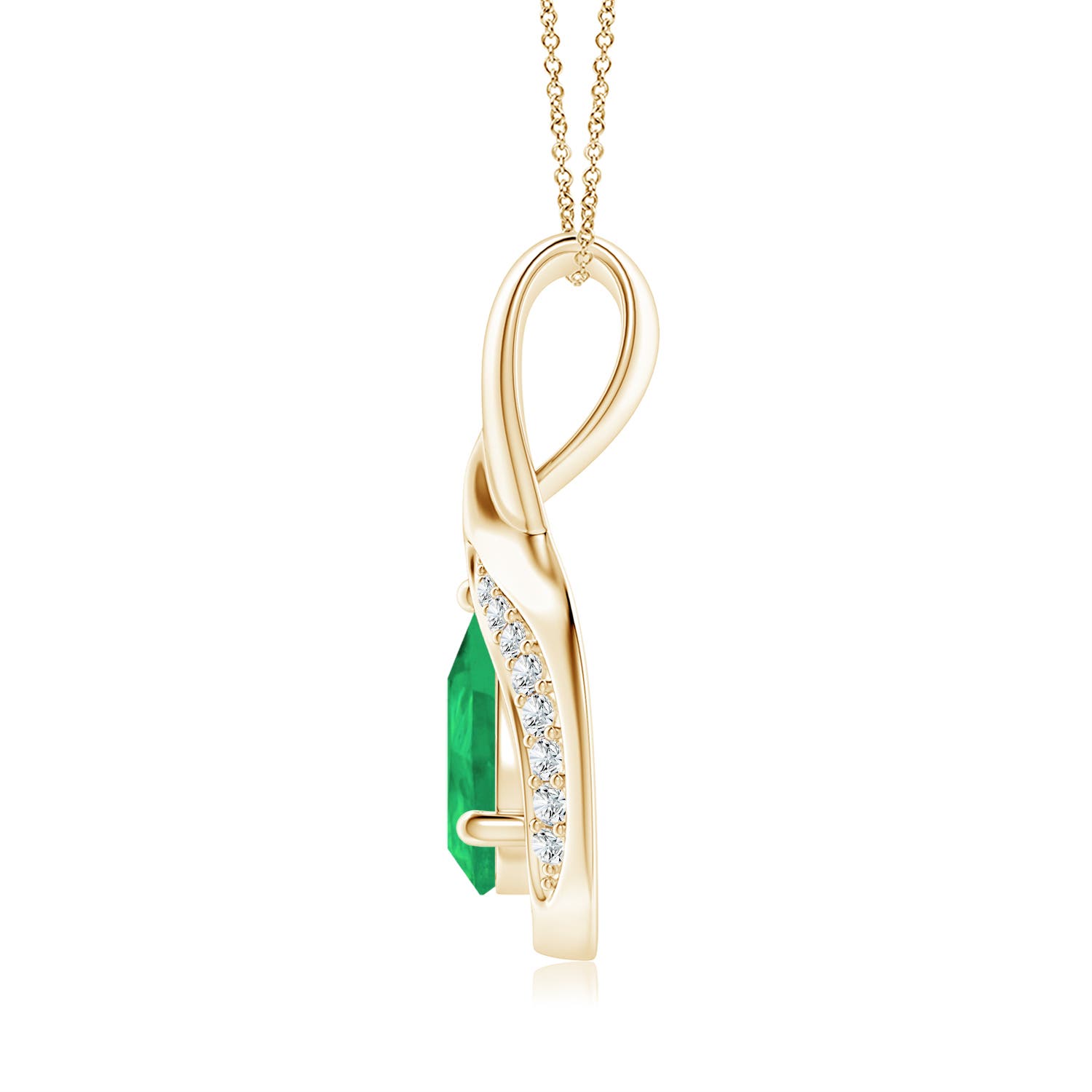 A - Emerald / 0.63 CT / 14 KT Yellow Gold