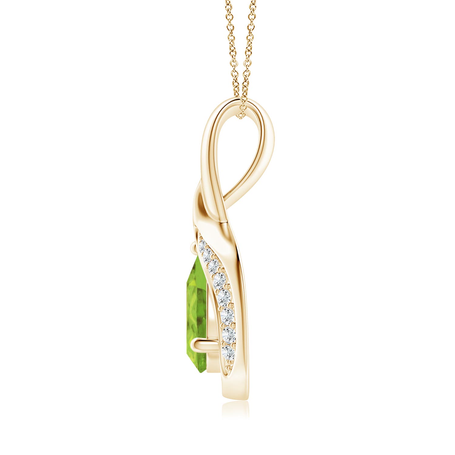 AA - Peridot / 0.73 CT / 14 KT Yellow Gold