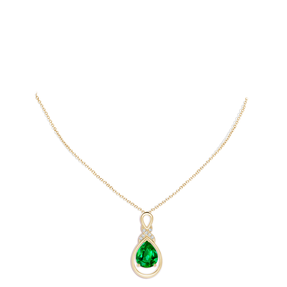 10x8mm AAAA Emerald Infinity Pendant with Diamond 'X' Motif in Yellow Gold pen
