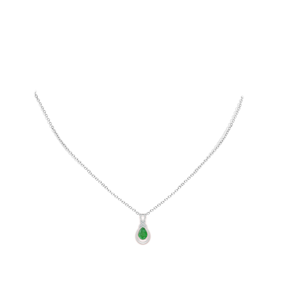 7x5mm A Emerald Infinity Pendant with Diamond 'X' Motif in S999 Silver pen