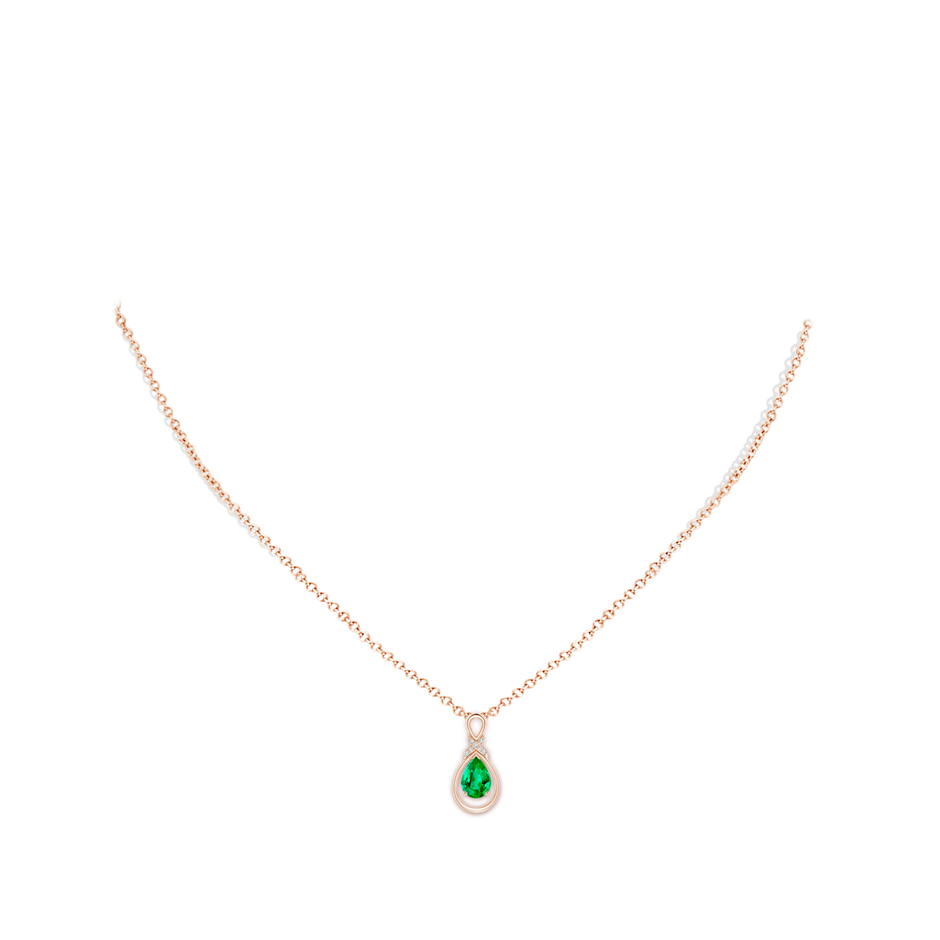 7x5mm AAA Emerald Infinity Pendant with Diamond 'X' Motif in Rose Gold pen