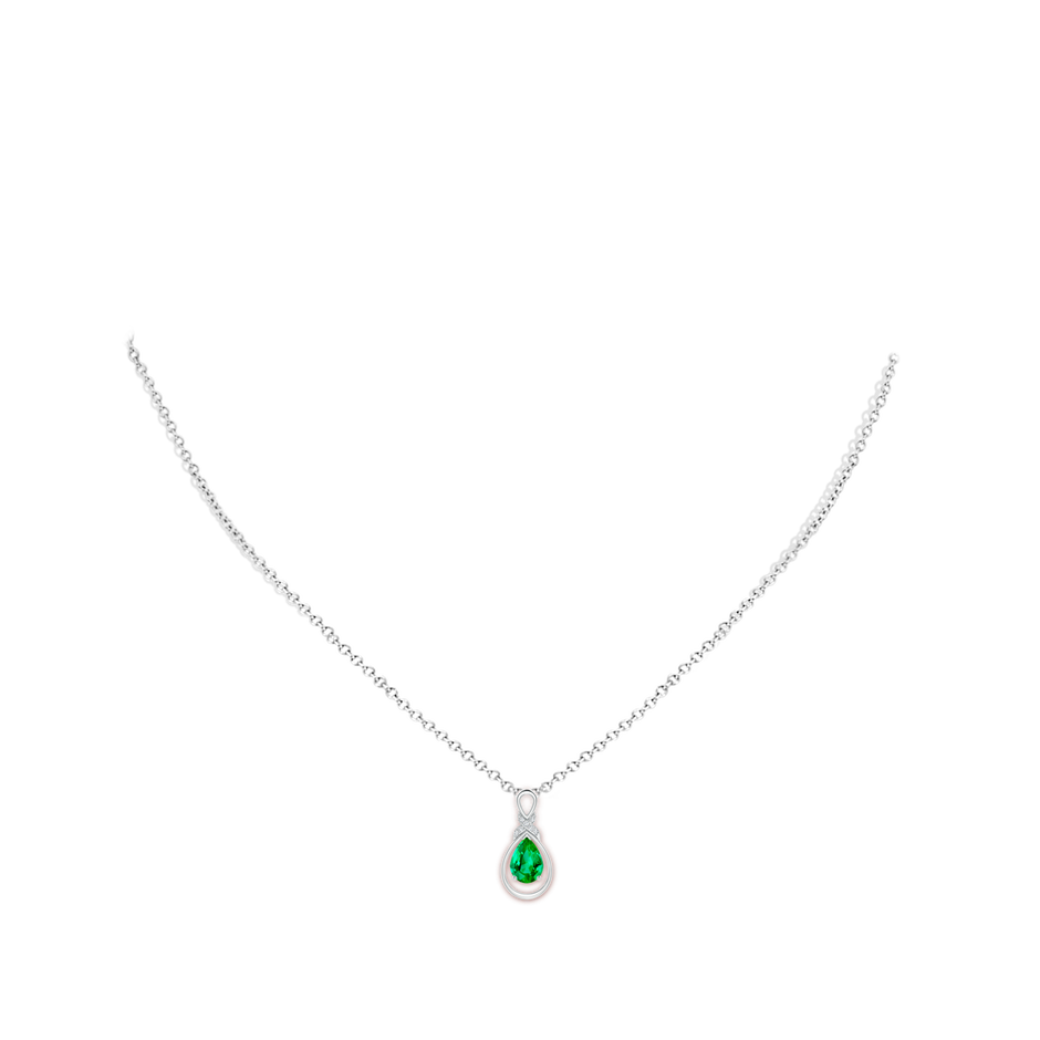 7x5mm AAA Emerald Infinity Pendant with Diamond 'X' Motif in White Gold pen