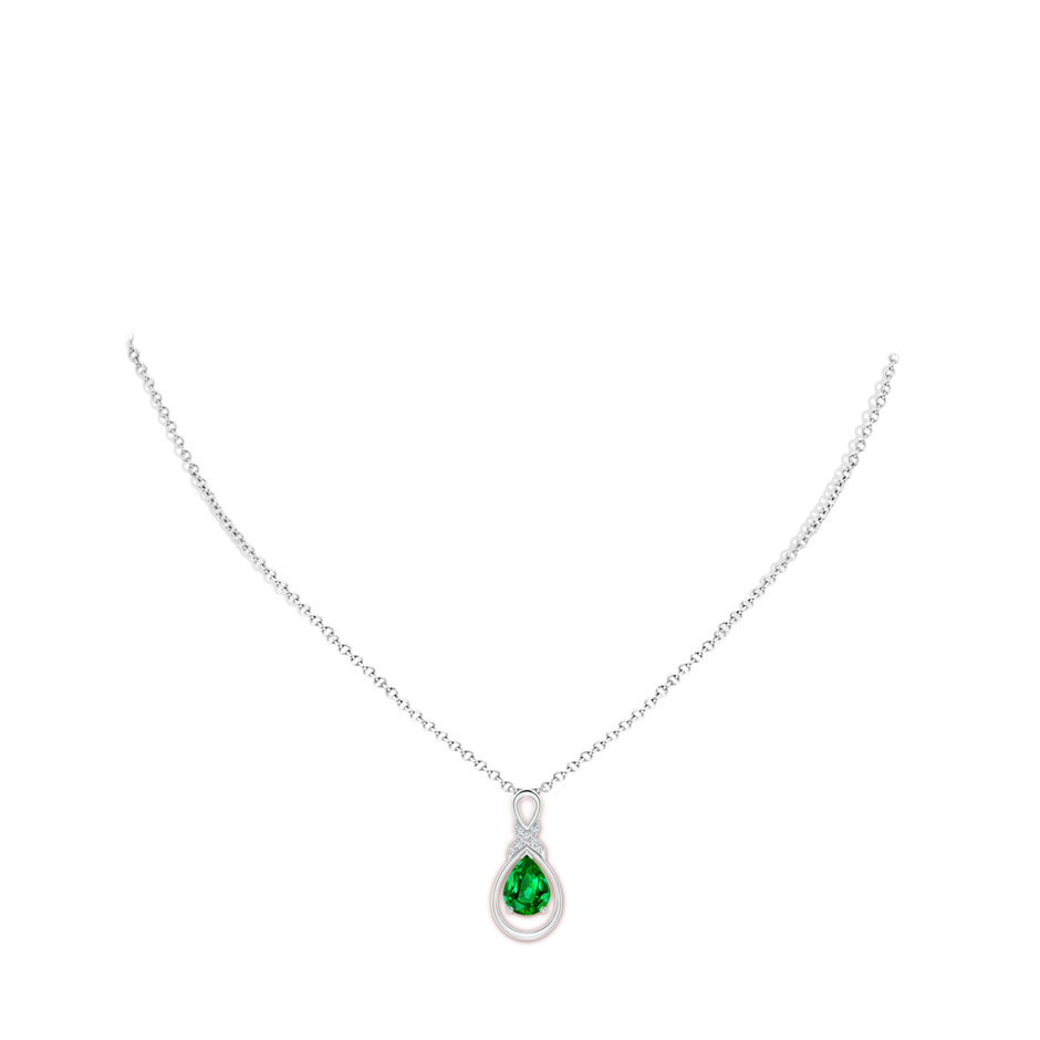 9x7mm AAAA Emerald Infinity Pendant with Diamond 'X' Motif in S999 Silver pen